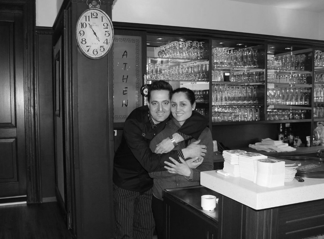 Familie Kapouranis im Restaurant Athen